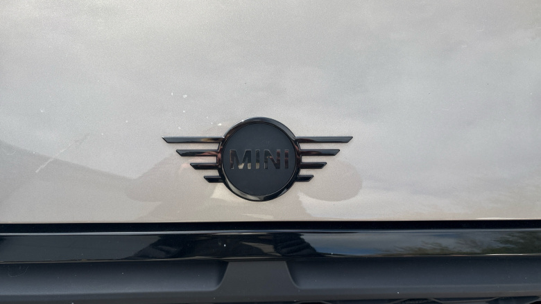 MINI Hatchback 1.5 Cooper Sport 5dr Auto Petrol Hatchback